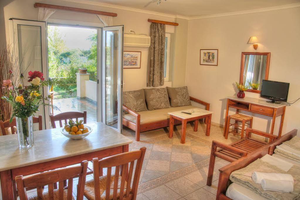 Sunny Garden Aparthotel Epidaurus Экстерьер фото