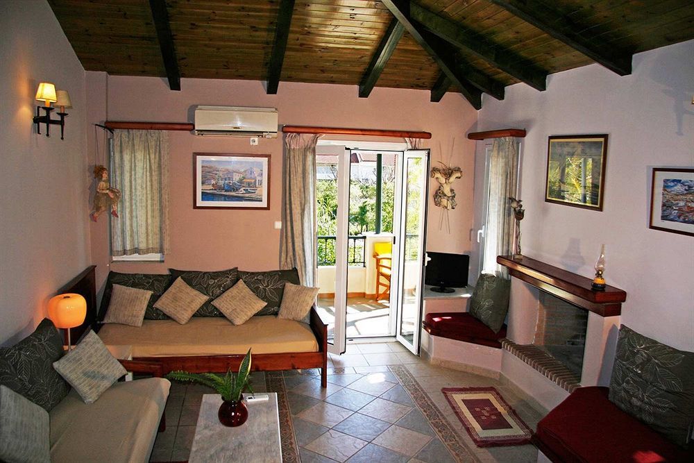 Sunny Garden Aparthotel Epidaurus Экстерьер фото