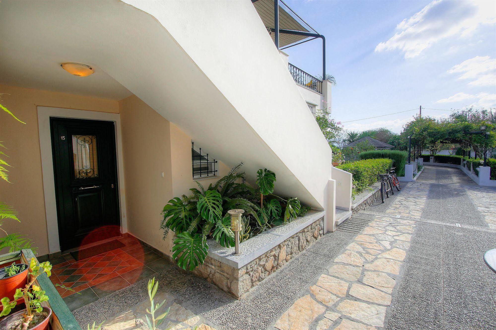 Sunny Garden Aparthotel Epidaurus Экстерьер фото